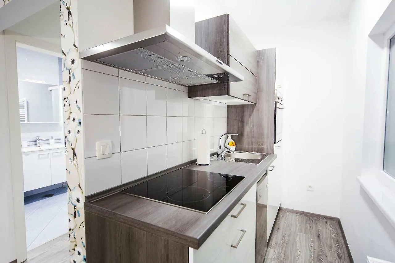 Luxury Studio Apartments Lubiana 0*,